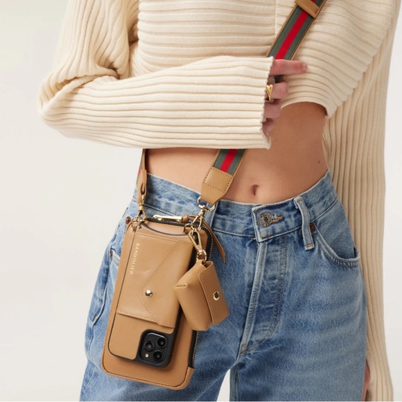 Bandolier Mila MagSafe + expanded pouch - Picture 6 of 14